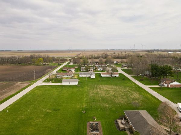 5 And 6 E Brook Street, Goodland, IN 47948