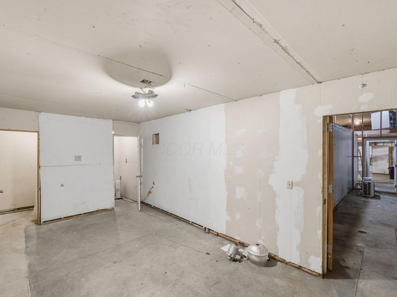 1069 Camden Avenue , Columbus, OH 43201 Photo 16