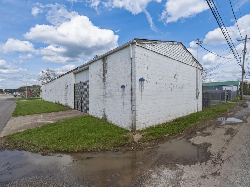 1069 Camden Avenue , Columbus, OH 43201 Photo 18