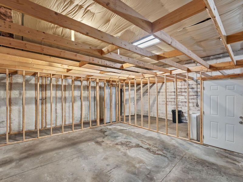 1069 Camden Avenue , Columbus, OH 43201 Photo 21