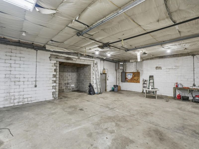 1069 Camden Avenue , Columbus, OH 43201 Photo 23