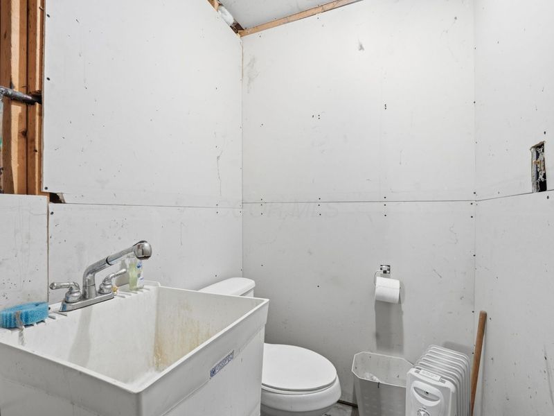 1069 Camden Avenue , Columbus, OH 43201 Photo 6