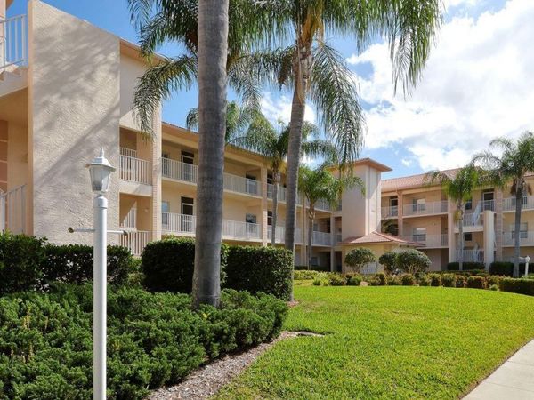 9630 CLUB SOUTH CIRCLE , Unit 6202, SARASOTA, FL 34238