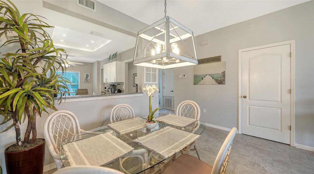 9630 Club South Circle, Unit 6202, Sarasota, FL 34238 Photo