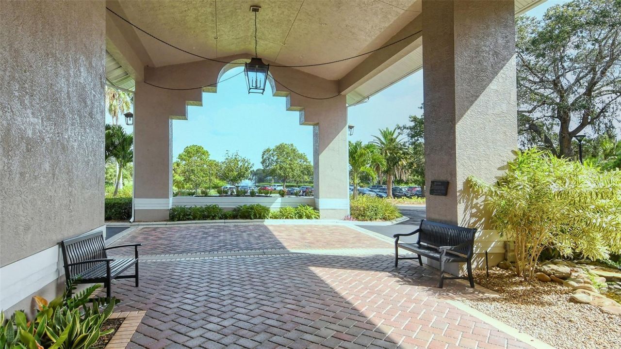 9630 Club South Circle, Unit 6202, Sarasota, FL 34238 Photo