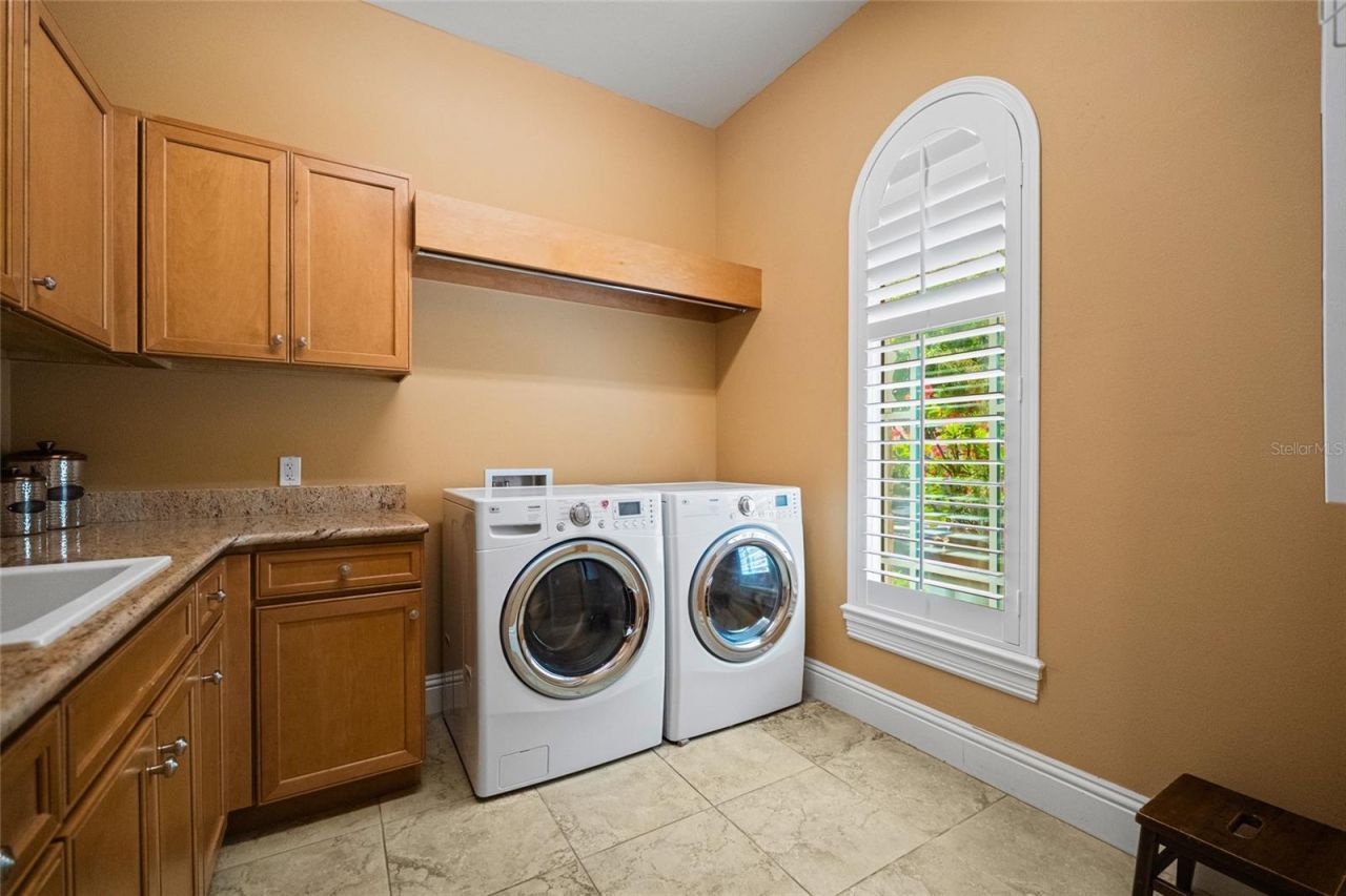 1368 Playmoor Drive, Palm Harbor, FL 34683 Photo