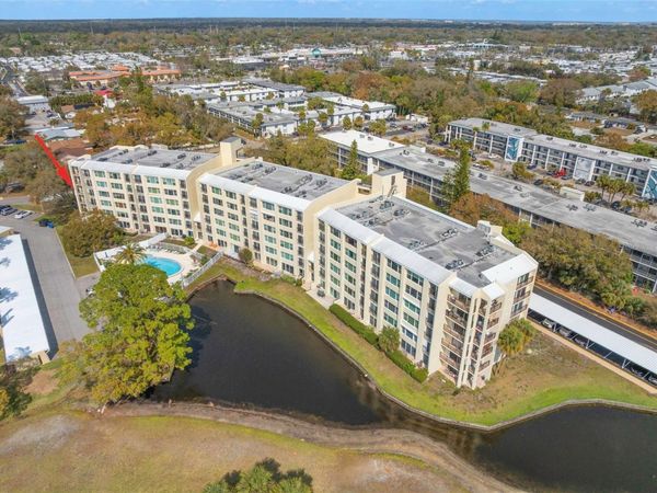 225 COUNTRY CLUB DRIVE, Unit F-1401, LARGO, FL 33771