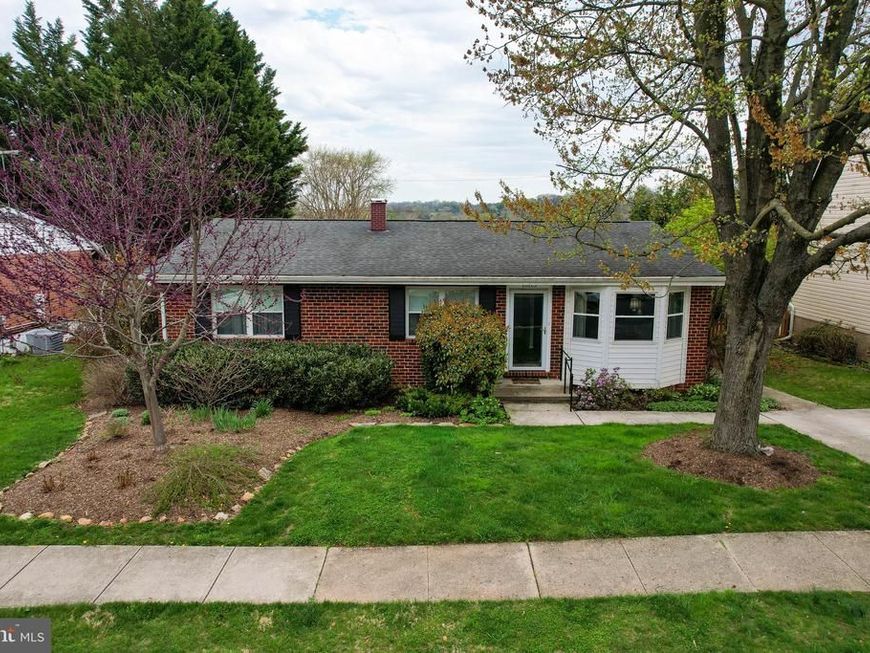 10113 Daventry Drive, Cockeysville, MD 21030 Main Photo