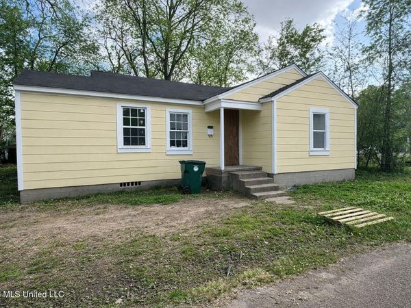 207 Martin Street, Greenwood, MS 38930