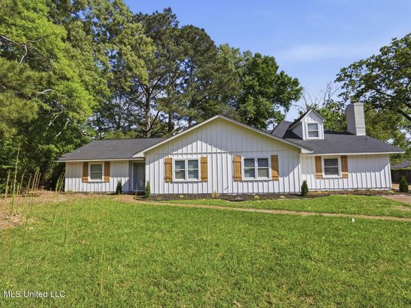 5515 Old Canton Road, Jackson, MS 39211