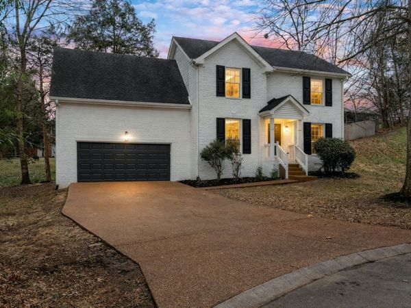 105 Horseshoe Ct, Mount Juliet, TN 37122