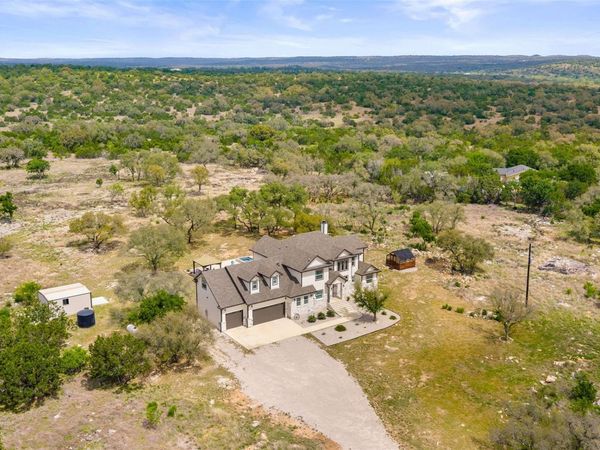 889 Brock Hollow DR, Johnson City, TX 78636