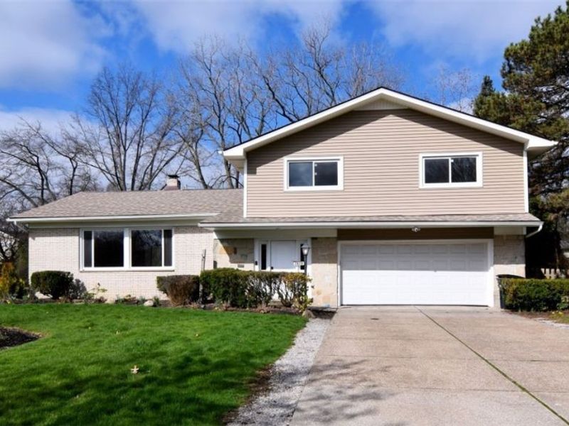 2828 Meldon Boulevard, Beachwood, OH 44122 Photo 2