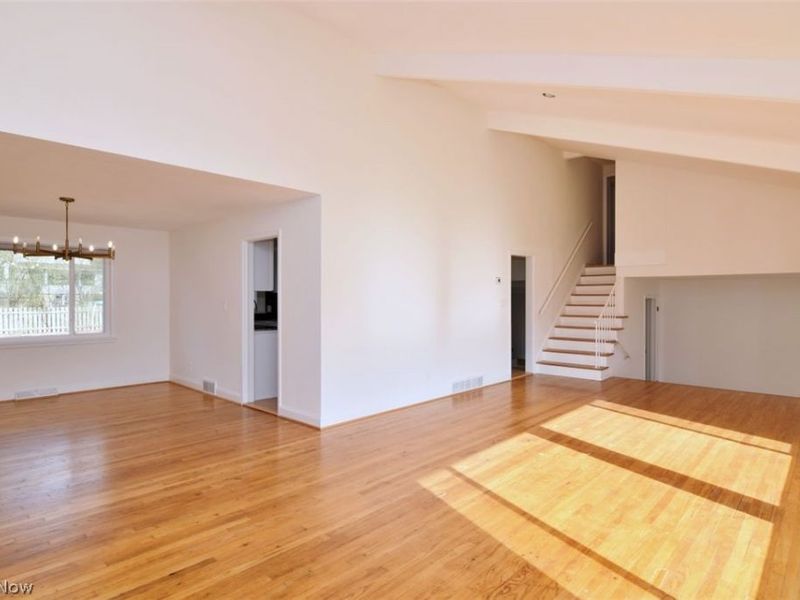 2828 Meldon Boulevard, Beachwood, OH 44122 Photo 8