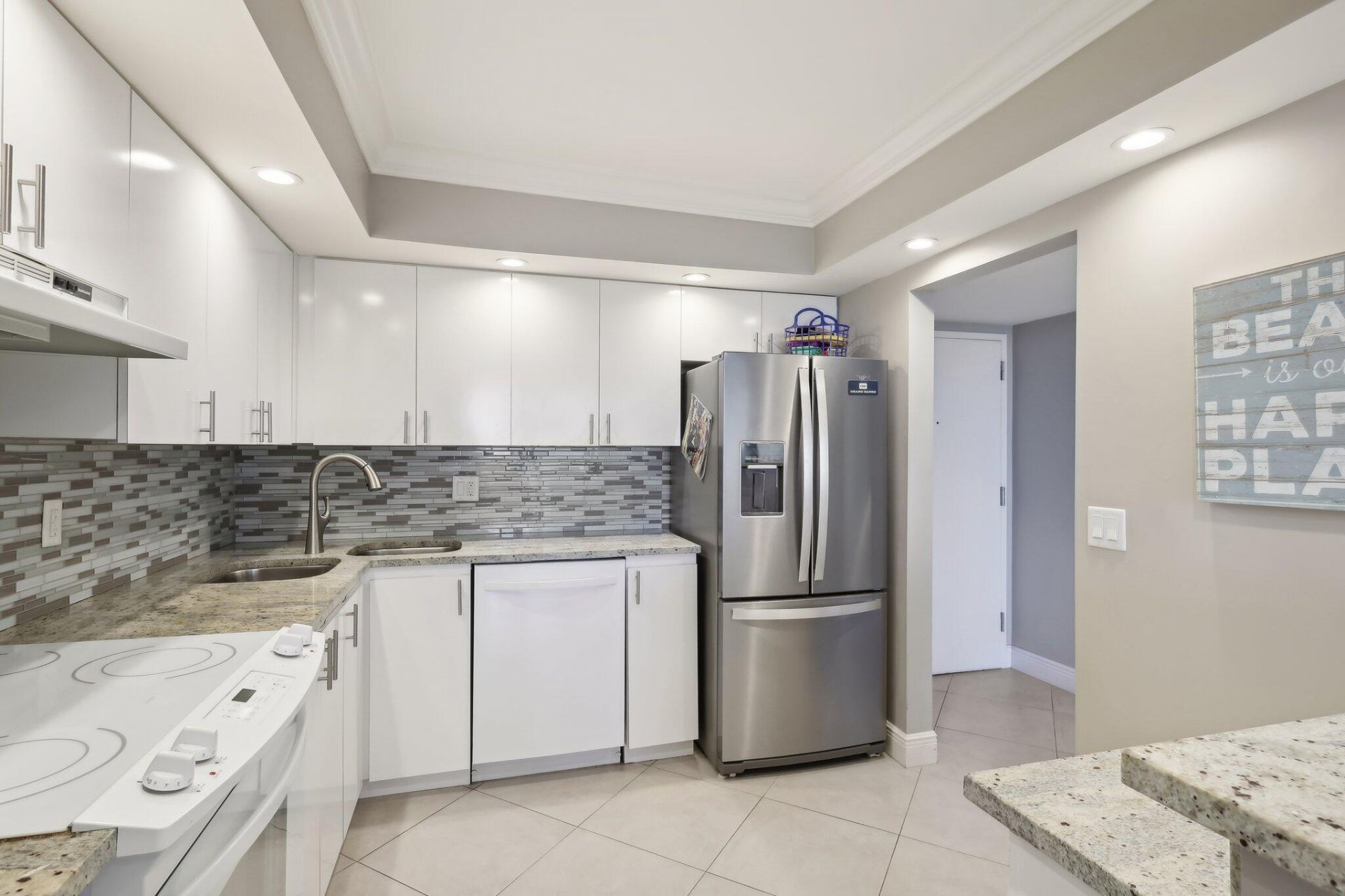 5440 N Ocean Drive, Unit 903, Singer Island, FL 33404 Photo