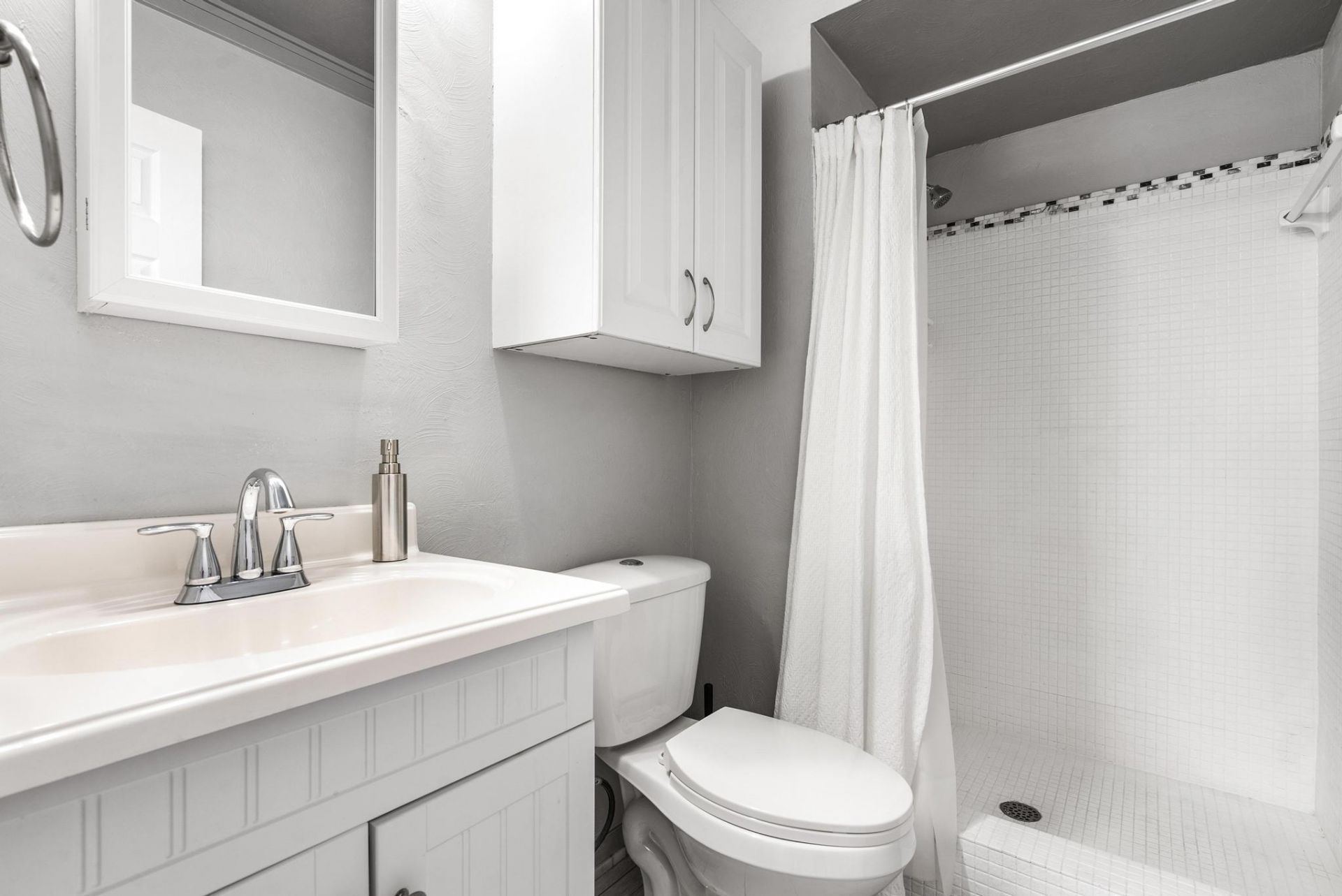 1461 S Ocean Boulevard, Unit 304, Lauderdale by the Sea, FL 33062 Photo