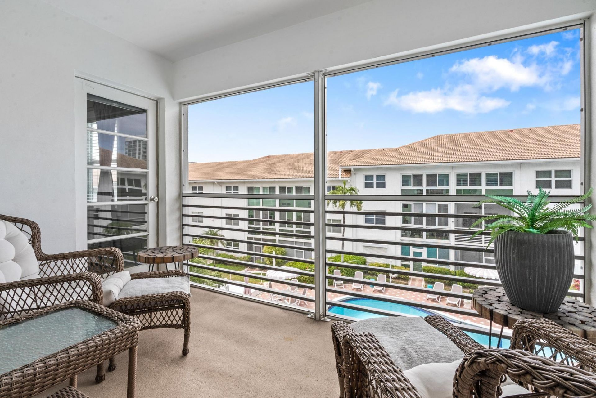 1461 S Ocean Boulevard, Unit 304, Lauderdale by the Sea, FL 33062 Photo