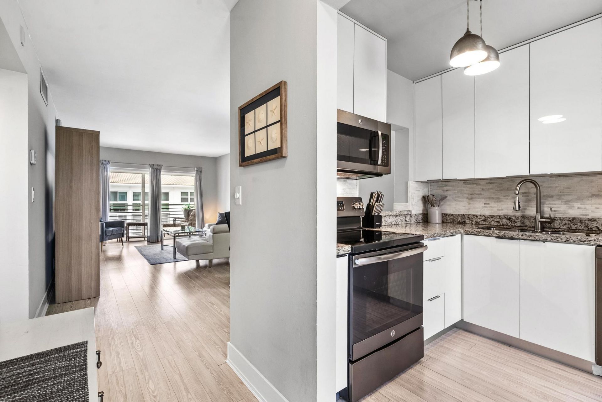 1461 S Ocean Boulevard, Unit 304, Lauderdale by the Sea, FL 33062 Photo