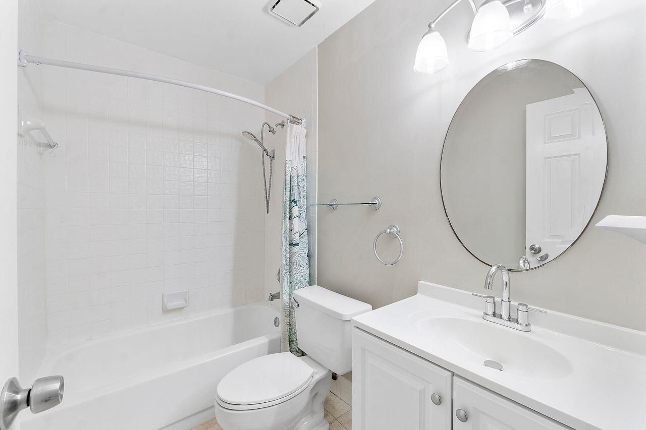 17270 Boca Club Boulevard, Unit 1707, Boca Raton, FL 33487 Photo