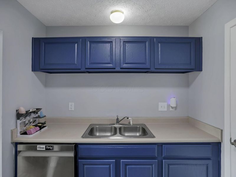 4230 Umiak Drive, Columbus, OH 43207 Photo 22