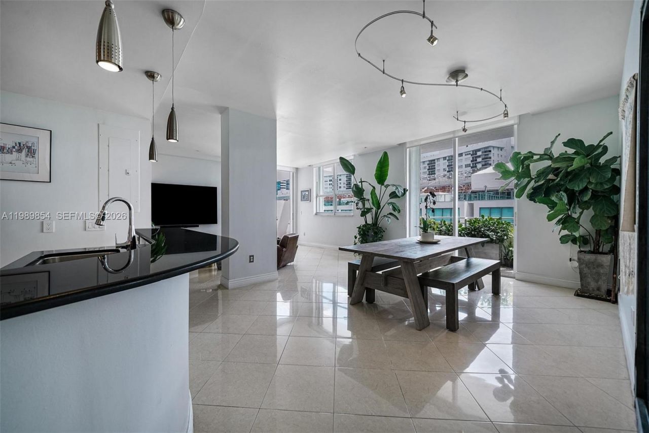 5970 Indian Creek Dr, Unit PH-4, Miami Beach, FL 33140 Photo