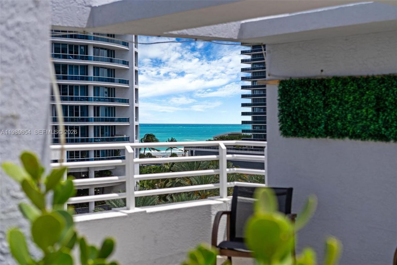 5970 Indian Creek Dr, Unit PH-4, Miami Beach, FL 33140 Photo