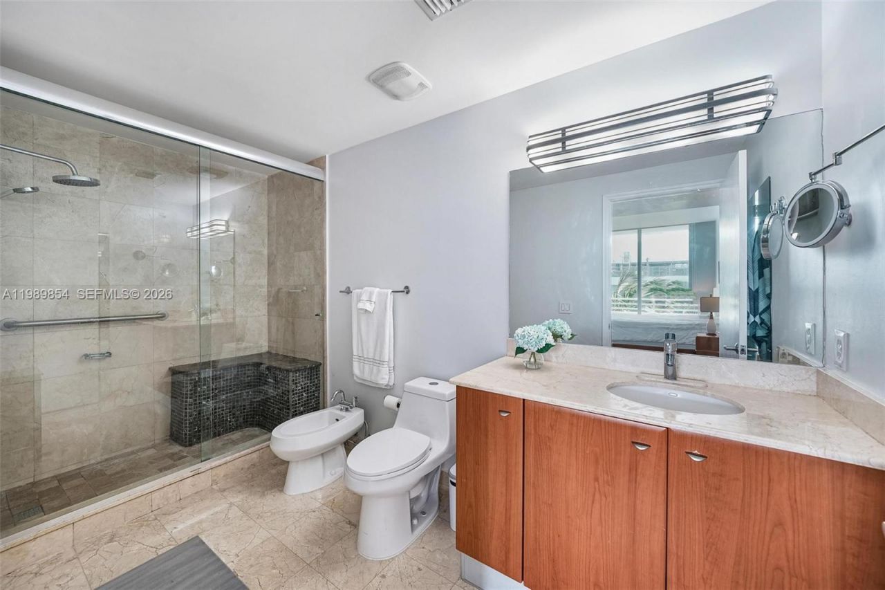 5970 Indian Creek Dr, Unit PH-4, Miami Beach, FL 33140 Photo