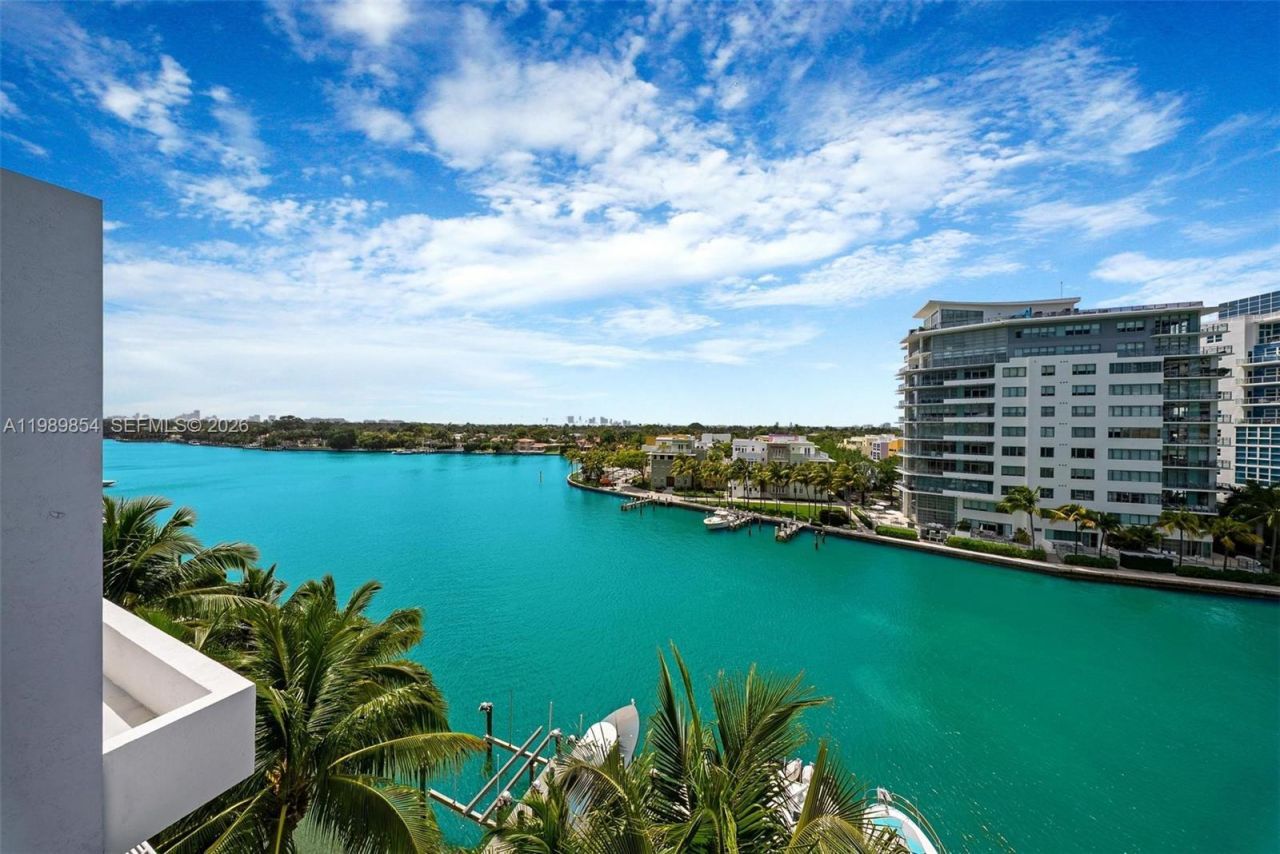 5970 Indian Creek Dr, Unit PH-4, Miami Beach, FL 33140 Photo