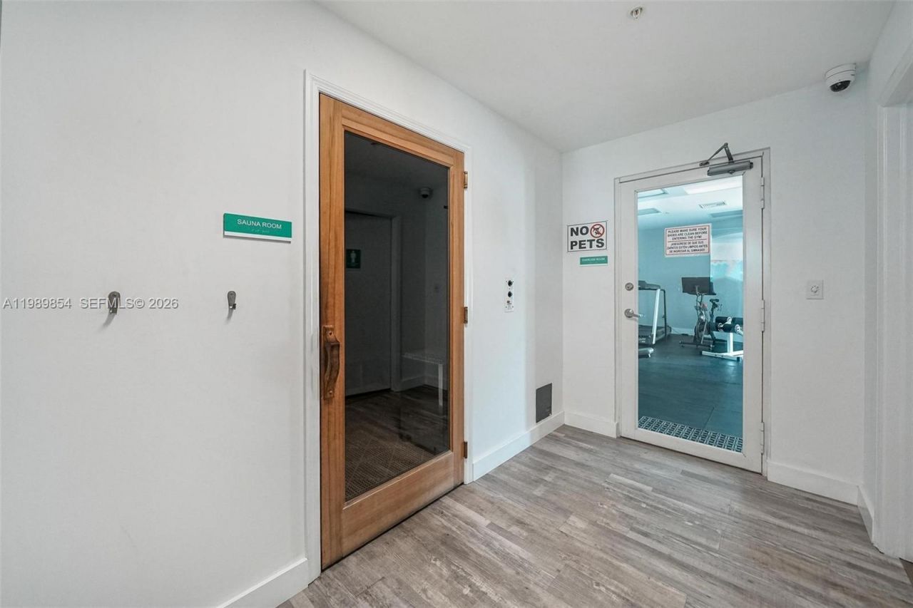 5970 Indian Creek Dr, Unit PH-4, Miami Beach, FL 33140 Photo