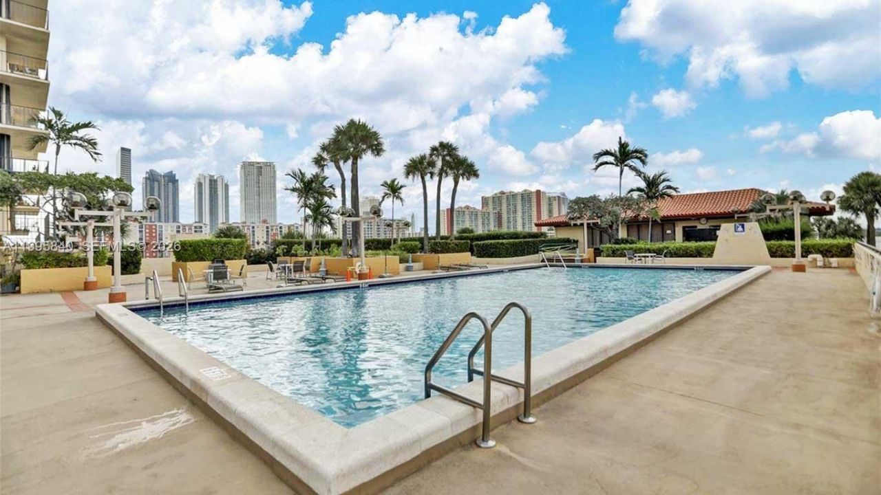 290 174th St , Unit 2211, Sunny Isles Beach, FL 33160 Photo