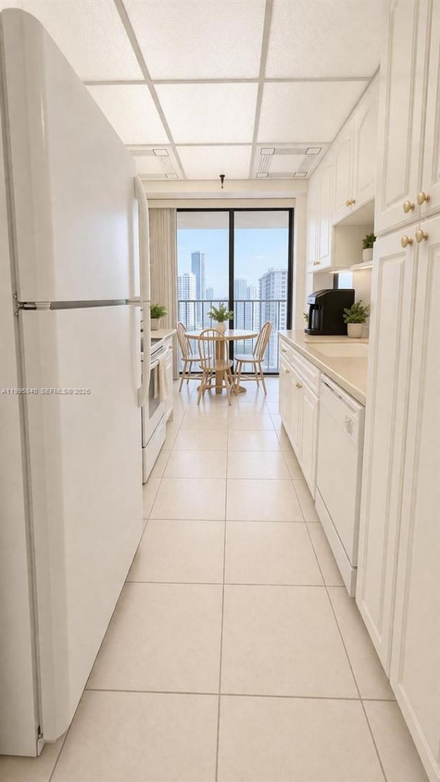 290 174th St , Unit 2211, Sunny Isles Beach, FL 33160 Photo