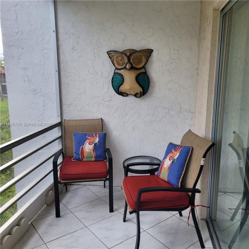 3774 Inverrary Blvd, Unit 206P, Lauderhill, FL 33319 Photo