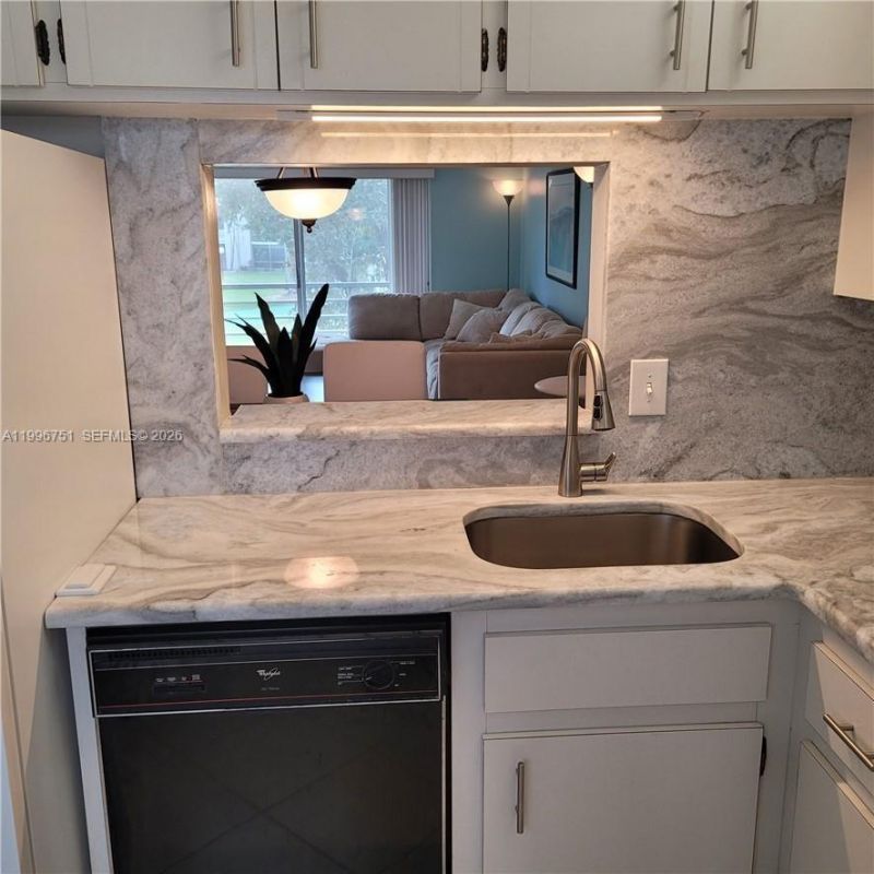 3774 Inverrary Blvd, Unit 206P, Lauderhill, FL 33319 Photo