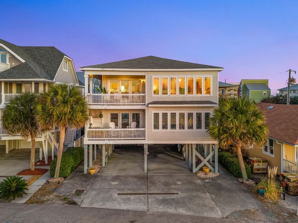 710 Waynick Boulevard, Unit A Upp, Wrightsville Beach, NC 28480