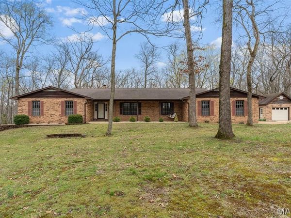 17 Stablestone Drive, Union, MO 63084