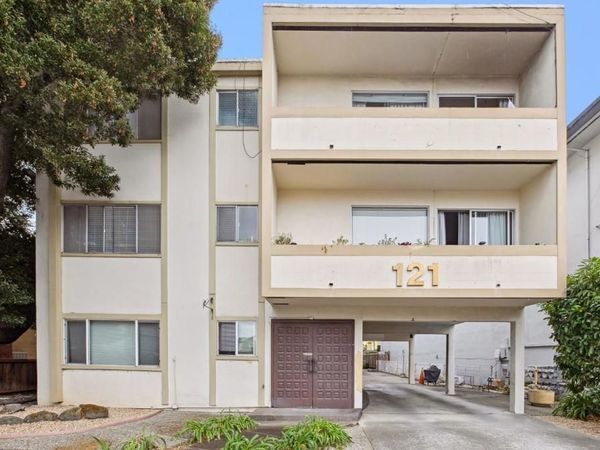 121 Lorton Avenue , Burlingame, CA 94010