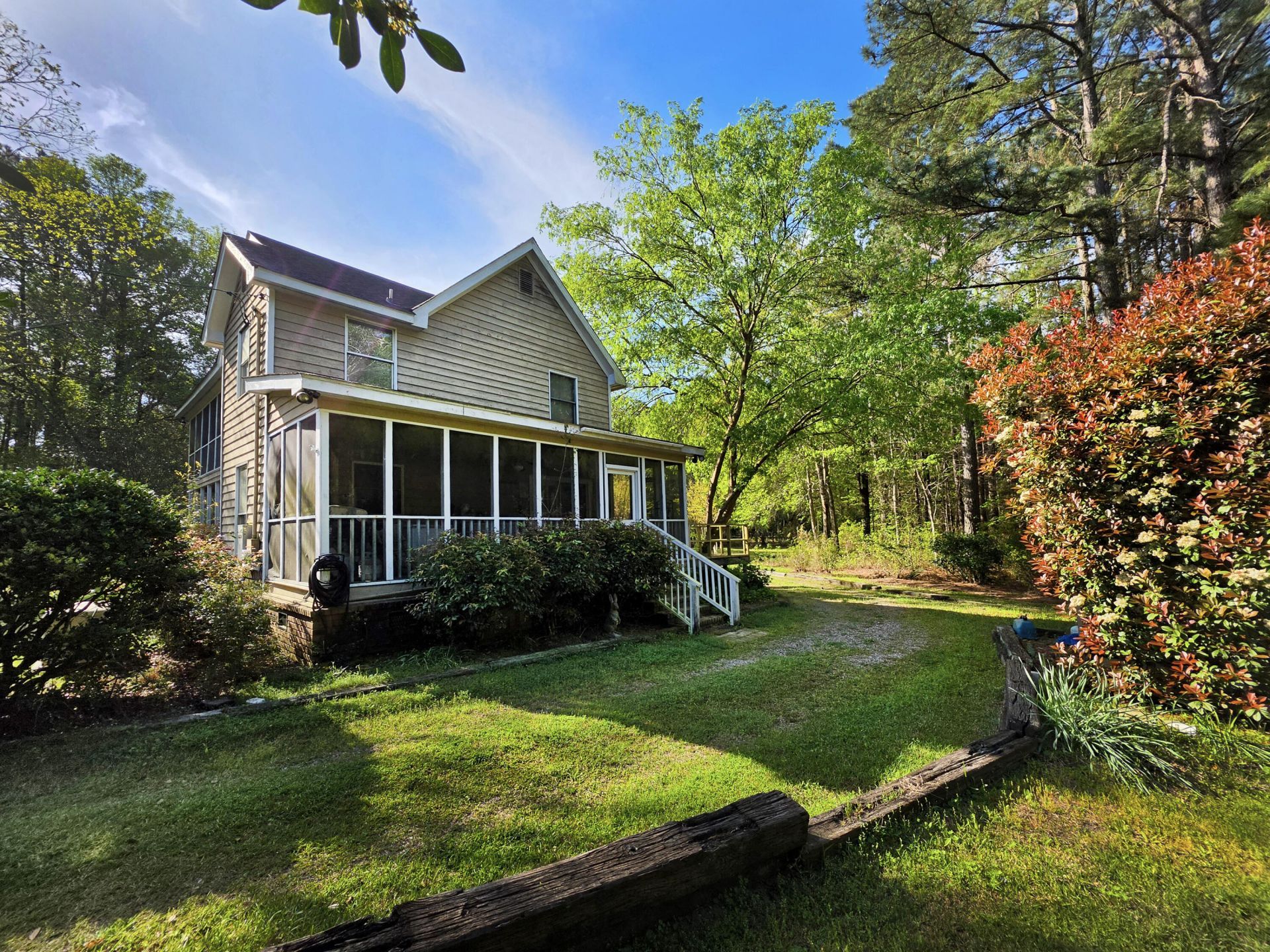 1183 White Road Photo 11