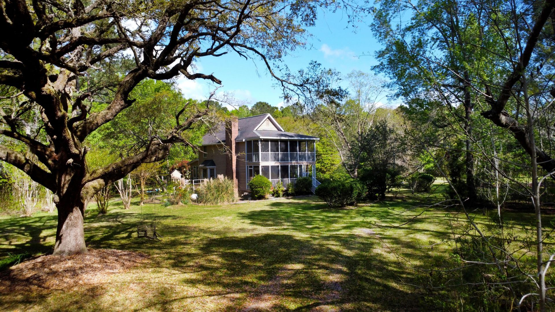 1183 White Road Photo 4