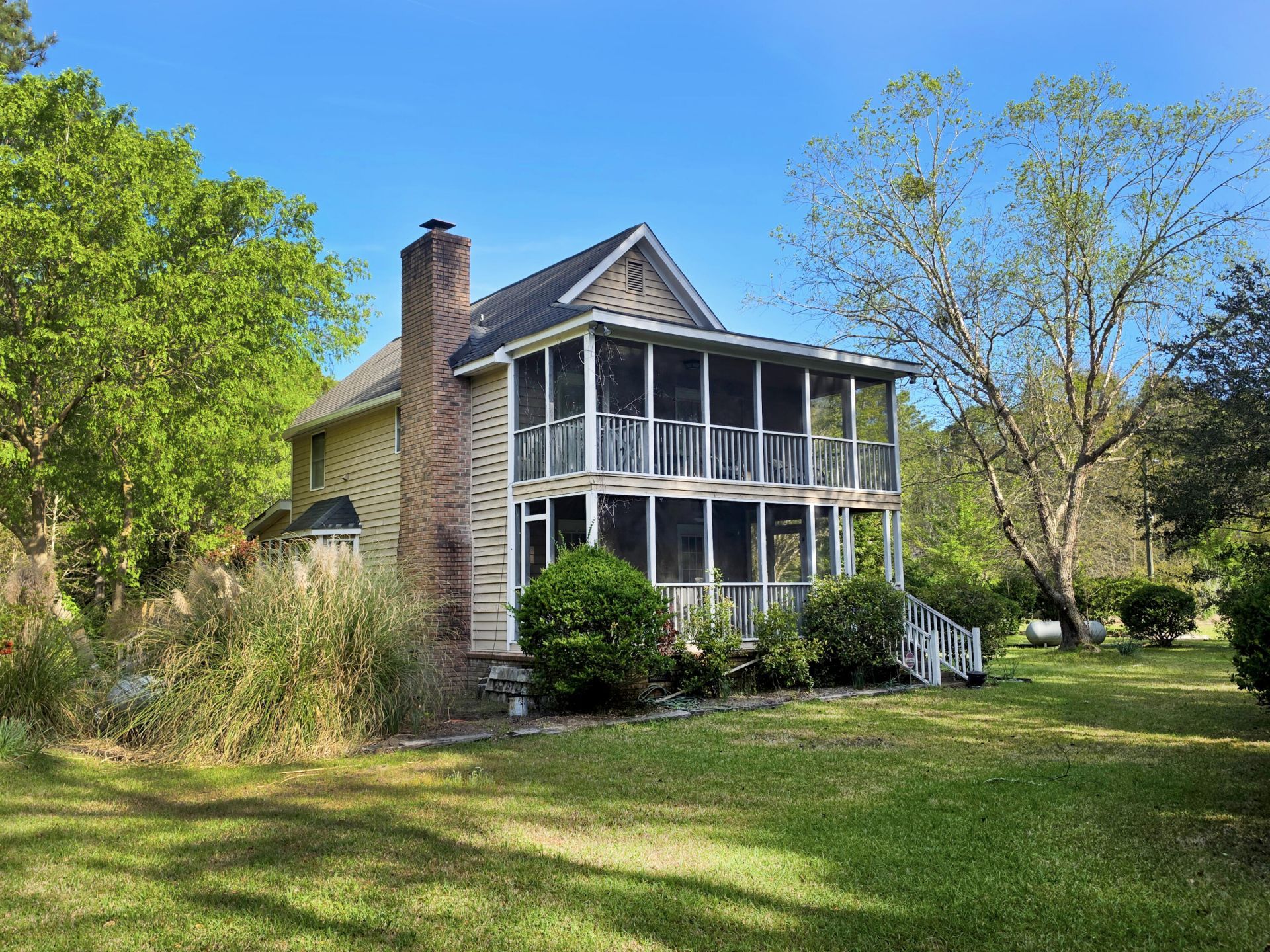 1183 White Road Photo 8