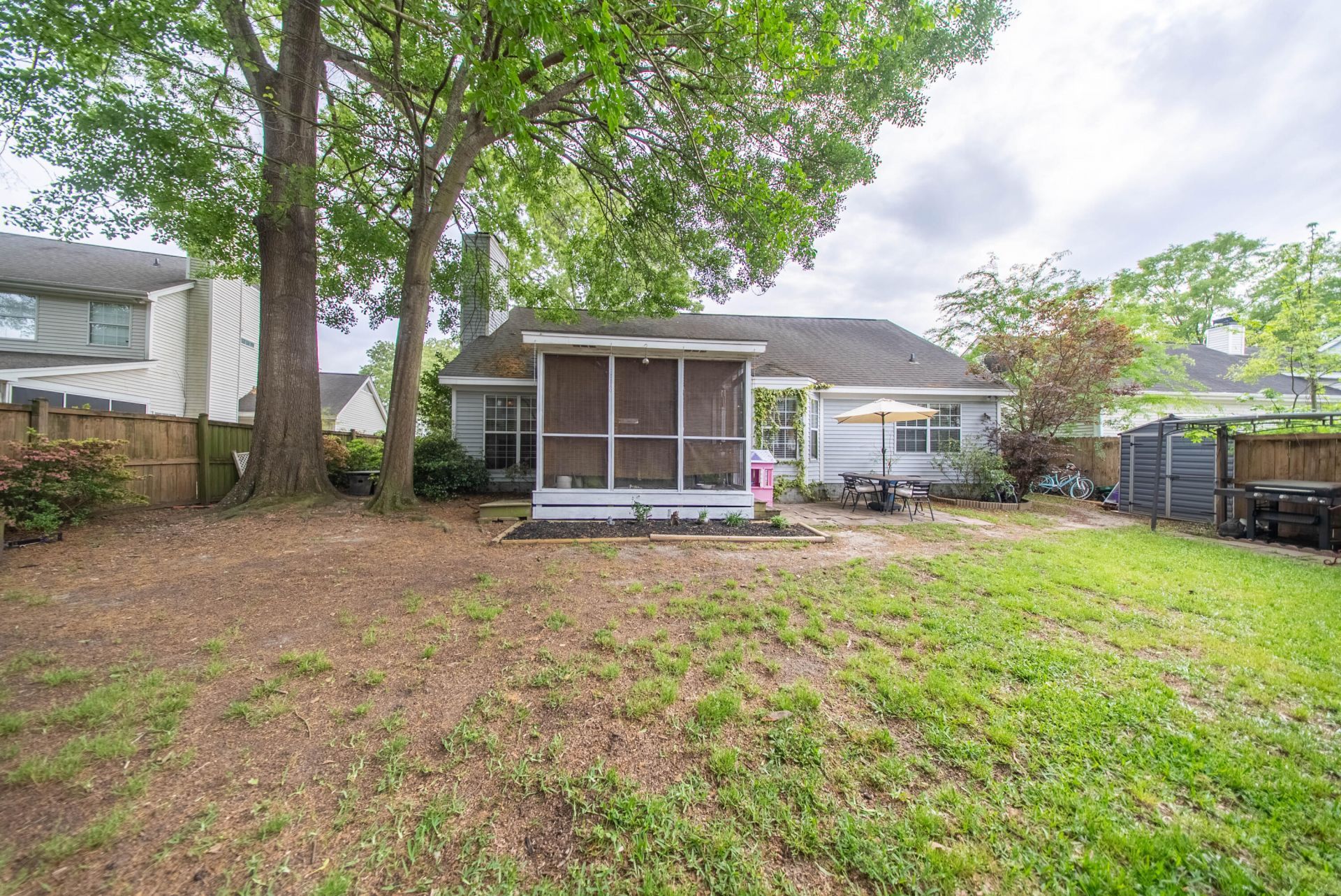 102 Galsworthy Drive Photo 27