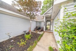 102 Galsworthy Drive photo 4