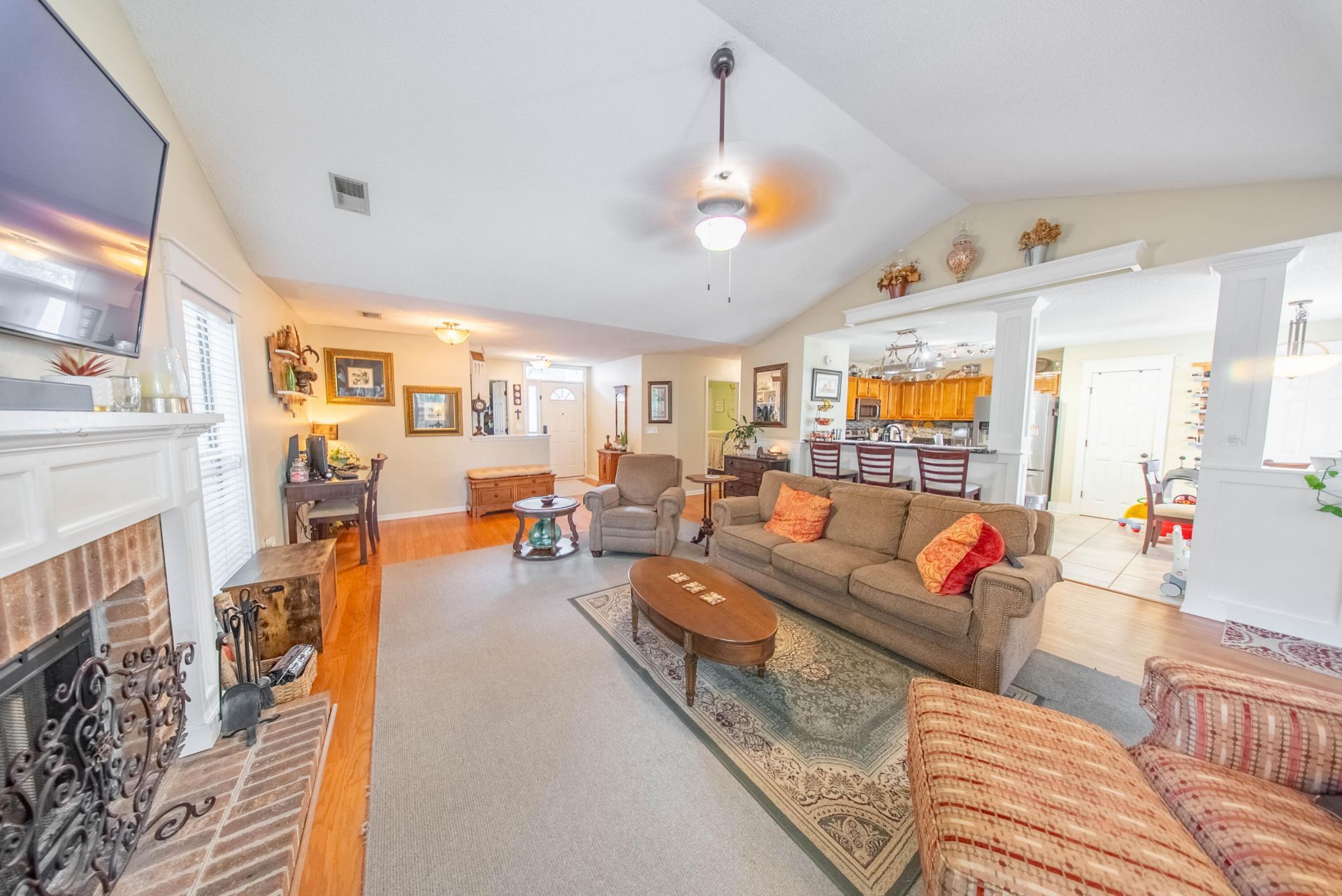 102 Galsworthy Drive Photo 7