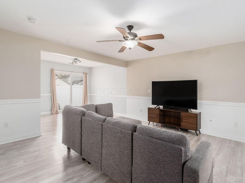 5465 Poolbeg Street, Canal Winchester, OH 43110 Photo 3