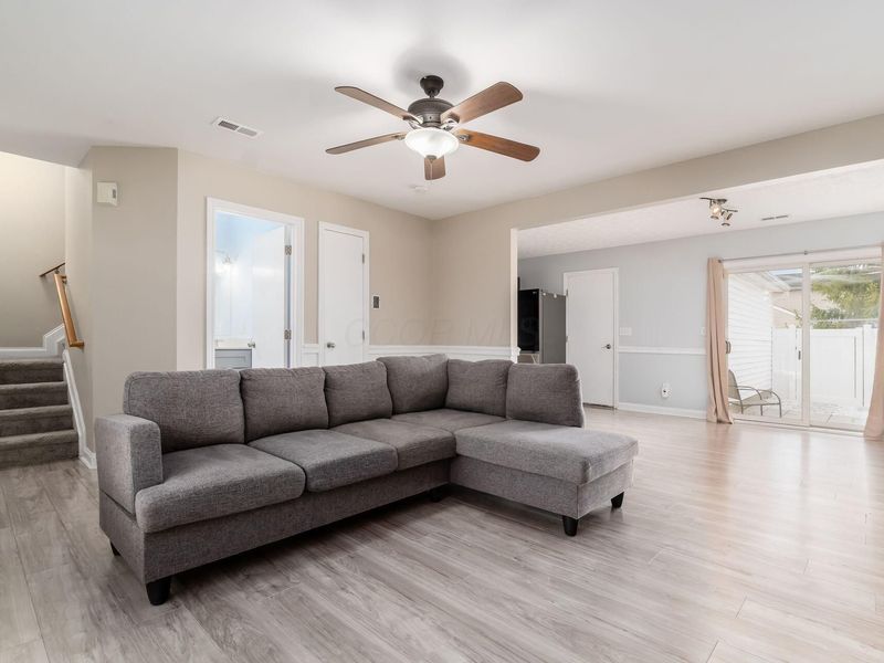 5465 Poolbeg Street, Canal Winchester, OH 43110 Photo 4