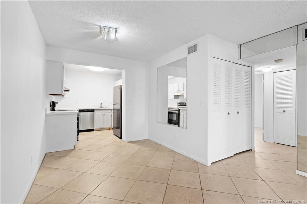 2118 SE Edler Drive, Unit B, Stuart, FL 34994 Photo