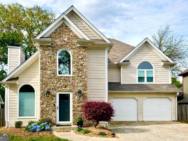 2740 Royal Bluff, Decatur, GA 30030