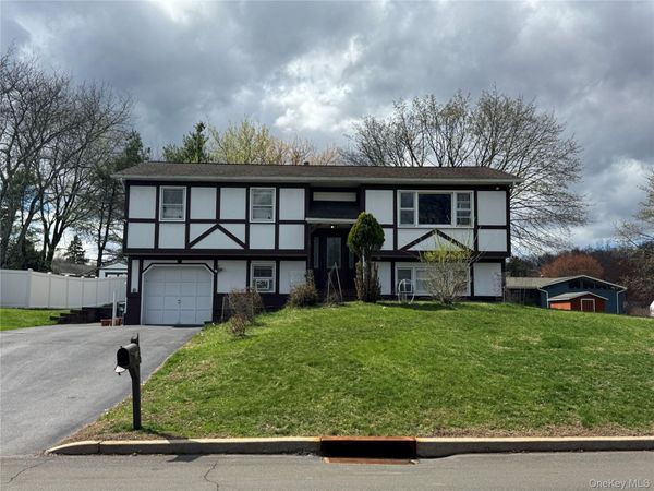 19 Northpark Drive , Garnerville, NY 10923