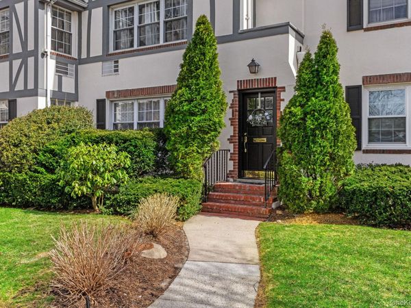 12 Lake Avenue , Unit 12, Bronxville, NY 10708