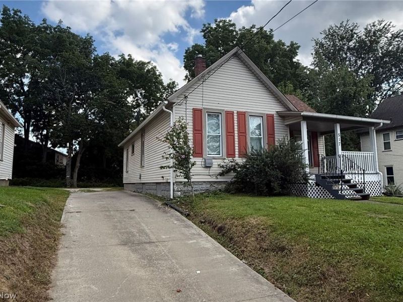 517 Brown Street, Akron, OH 44311 Photo 4