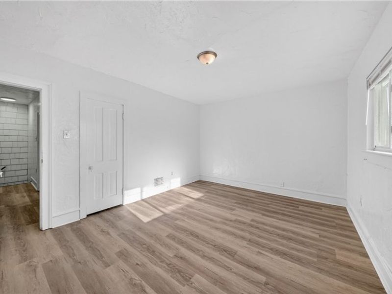 511 Brown Street, Akron, OH 44311 Photo 26